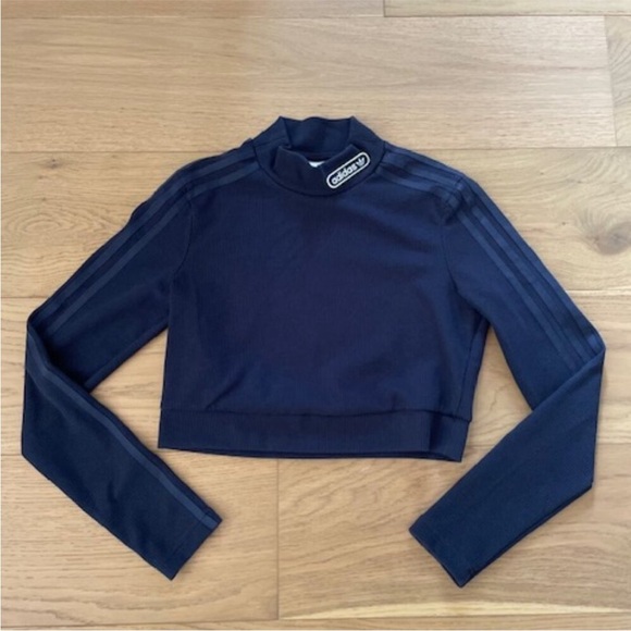 Adidas Women's Dark Blue Long Sleeve Crop Top 🆕 - Picture 5 of 7